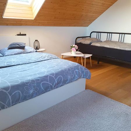 Kájov "Stone'S Throw" Krumlov 5 Min By Car, Lipno 15 Min By Car, 2 Bdrooms,Playroom מראה חיצוני תמונה