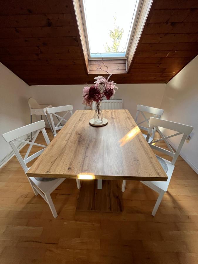 Kájov "Stone'S Throw" Krumlov 5 Min By Car, Lipno 15 Min By Car, 2 Bdrooms,Playroom מראה חיצוני תמונה